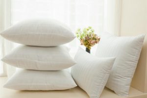 nonwoven pillow set
